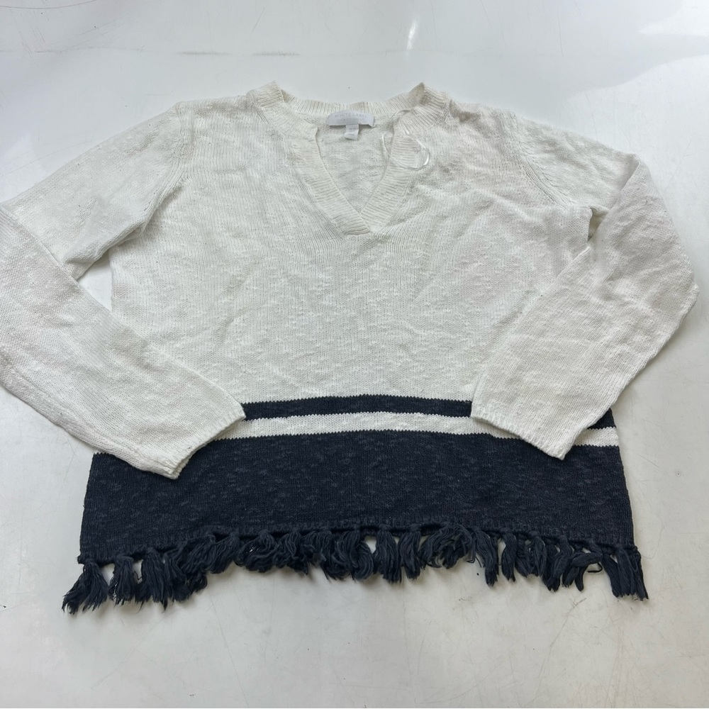 White label women’s white black tassel V neck sweater us6 L127-19